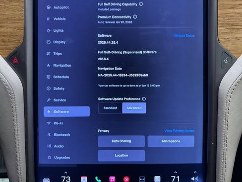 Used 2019 Tesla Model X Long Range image 32