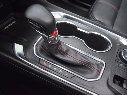 Used 2023 Chevrolet Traverse RS image 28