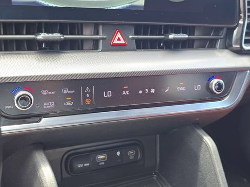 Used 2023 Kia Sportage SX FWD image 26
