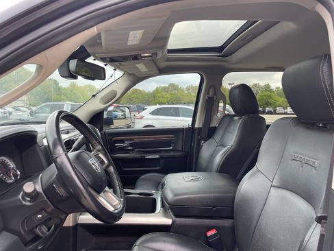 Used 2016 RAM 3500 Laramie w/ Convenience Group image 18