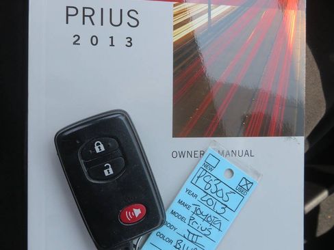 Used 2013 Toyota Prius Three FWD image 38