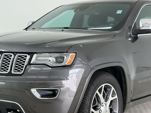 Used 2019 Jeep Grand Cherokee Overland AWD/4WD image 25