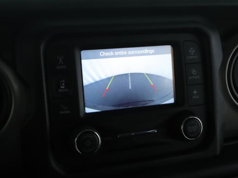 Used 2019 Jeep Wrangler Unlimited Sport S AWD/4WD image 12