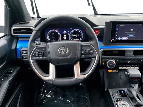 Used 2025 Toyota 4Runner TRD Off-Road image 5
