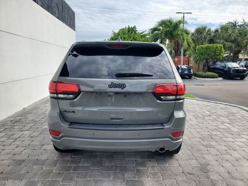 Used 2021 Jeep Grand Cherokee Laredo X AWD/4WD image 5