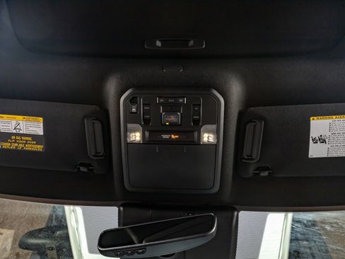 Used 2025 Toyota 4Runner Limited image 29