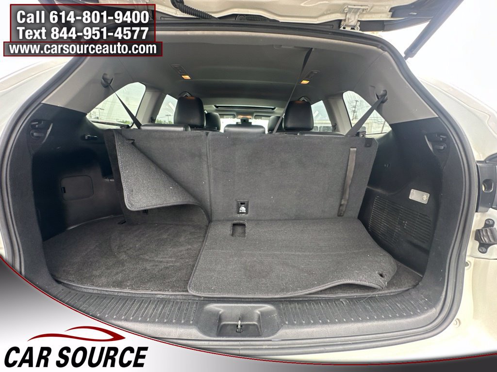 Used 2019 Toyota Highlander XLE AWD/4WD image 25