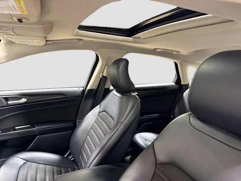 Used 2018 Ford Fusion SE w/ Equipment Group 601A image 20