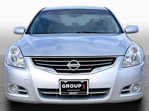 Used 2010 Nissan Altima 2.5 S FWD image 3