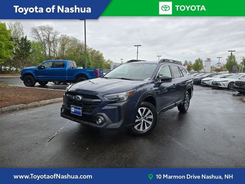 Used 2023 Subaru Outback Premium AWD/4WD image 1