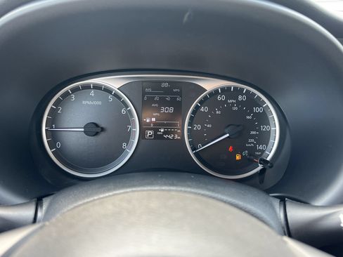 Used 2025 Nissan Kicks Play S FWD image 12