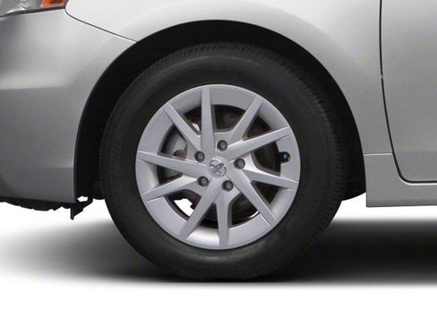 Used 2013 Toyota Prius V Three FWD image 11