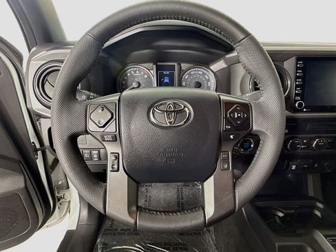 Certified 2023 Toyota Tacoma TRD Off-Road image 11