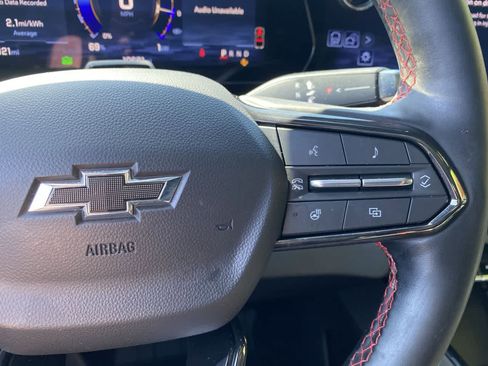 Used 2025 Chevrolet Silverado EV RST AWD/4WD image 21