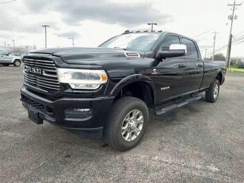 Used 2022 RAM 3500 Laramie AWD/4WD image 4