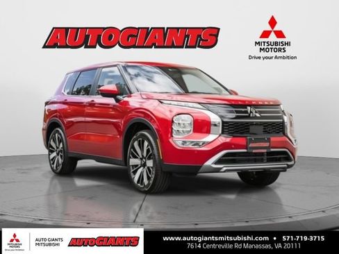 New 2025 Mitsubishi Outlander SE image 1