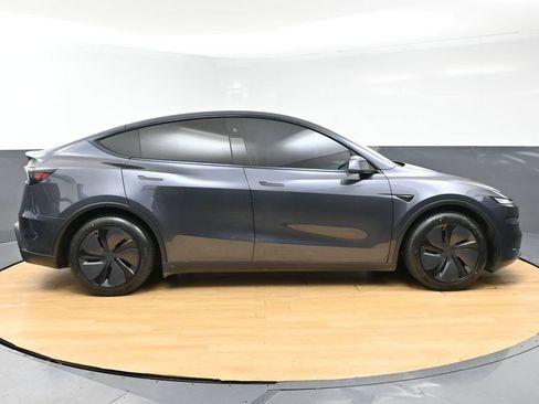 Used 2026 Tesla Model Y Long Range AWD/4WD image 56