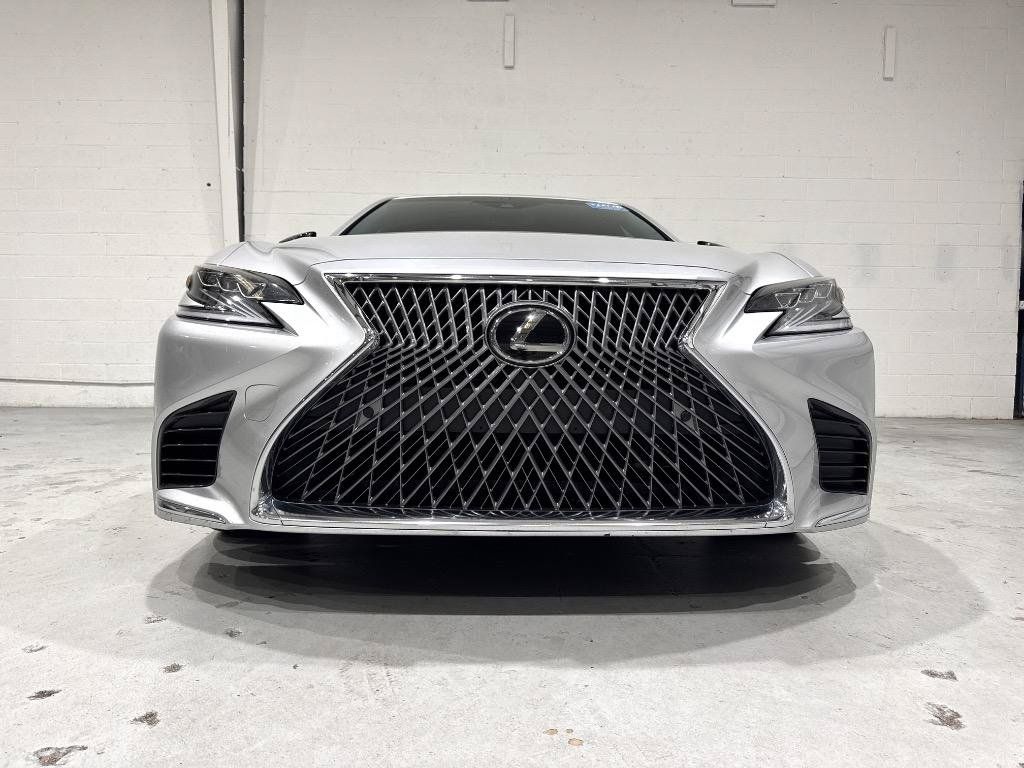 Used 2018 Lexus LS 500 w/ Accessory Package (Z1) RWD image 16
