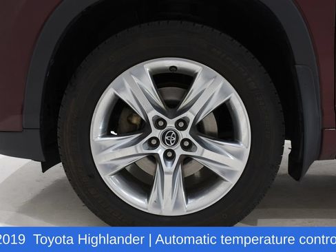 Used 2019 Toyota Highlander Limited AWD/4WD image 6
