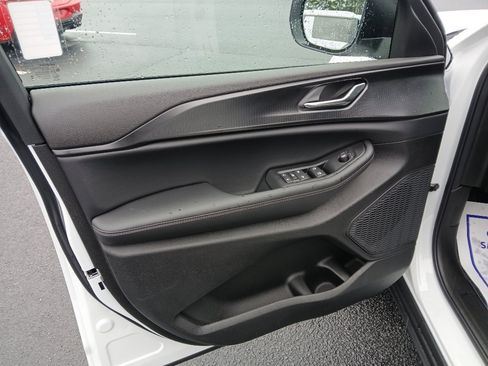 New 2025 Jeep Grand Cherokee L Laredo w/ Luxury Tech Group I image 25