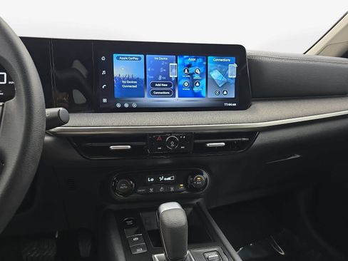 Used 2026 Nissan Kicks SV FWD image 17