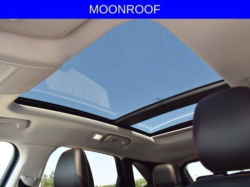 Used 2022 Ford Escape SEL w/ Technology Package AWD/4WD image 9