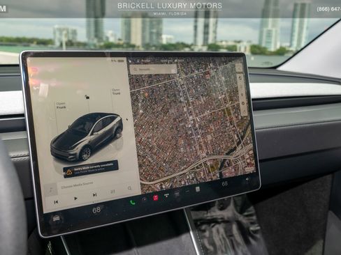 Used 2026 Tesla Model Y Long Range AWD/4WD image 27