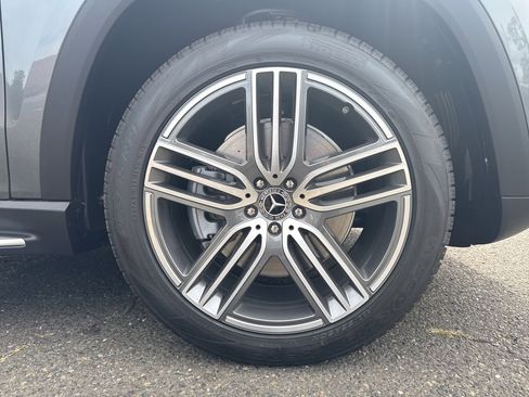 New 2026 Mercedes-Benz GLS 450 4MATIC image 13