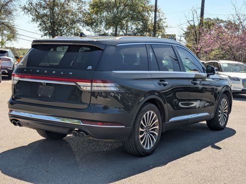 Used 2022 Lincoln Aviator Reserve image 3