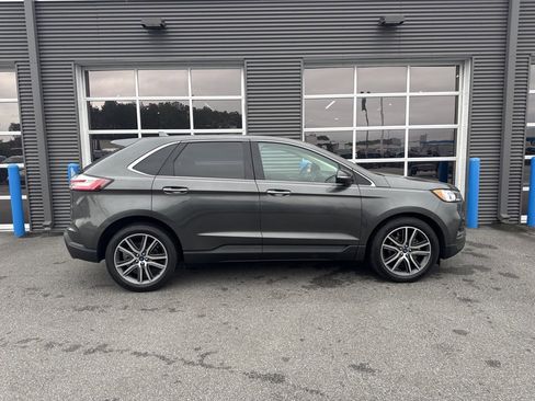 Used 2020 Ford Edge Titanium image 4