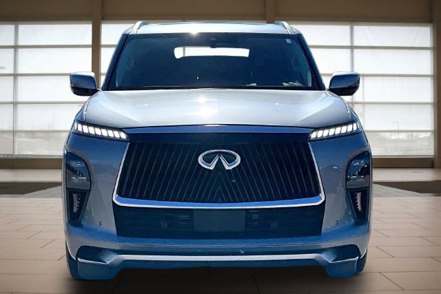 Used 2026 INFINITI QX80 Luxe RWD image 3