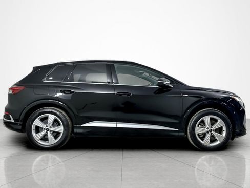 Used 2024 Audi Q4 e-tron Premium Plus image 6