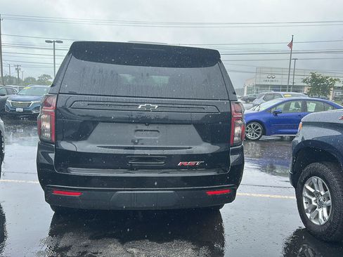 Used 2024 Chevrolet Tahoe RST w/ Luxury Package AWD/4WD image 3