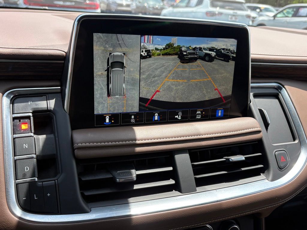 Used 2021 Chevrolet Tahoe High Country AWD/4WD image 10