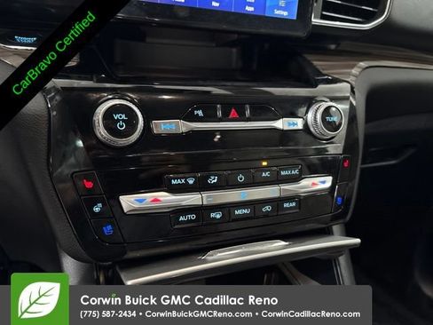 Used 2023 Ford Explorer Limited AWD/4WD image 28