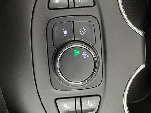 Used 2023 GMC Terrain SLT w/ Infotainment Package II FWD image 26