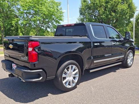 Certified 2026 Chevrolet Silverado 1500 High Country w/ High Country Premium Package AWD/4WD image 6