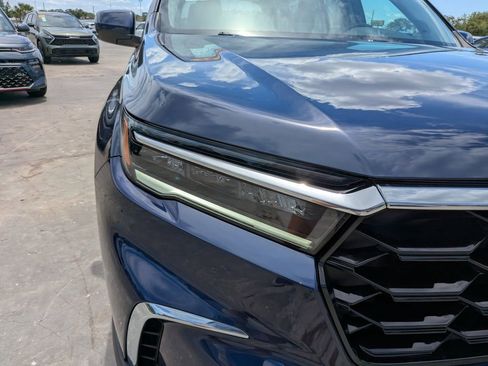 Used 2025 Honda Pilot Touring image 10