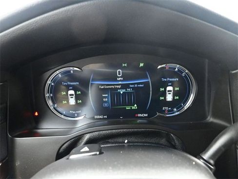 Used 2016 Cadillac Escalade Luxury image 6