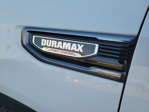 Used 2022 GMC Sierra 1500 AT4 image 11