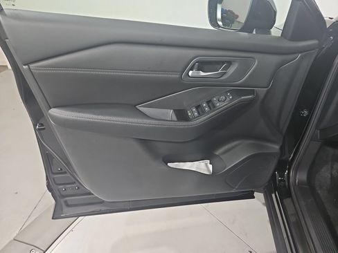 New 2026 Nissan Rogue Dark Armor AWD/4WD image 11