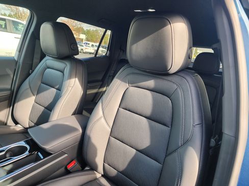 New 2026 Chevrolet Equinox LT w/ Convenience Package II image 57