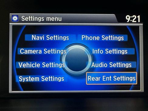 Used 2016 Honda Odyssey Touring Elite image 32
