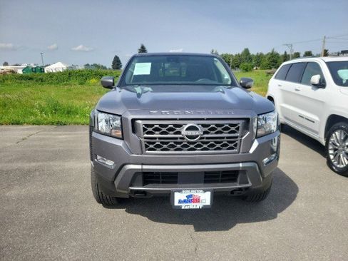 Used 2023 Nissan Frontier SV w/ Technology Package AWD/4WD image 5