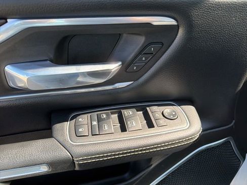 Used 2022 RAM 1500 Laramie AWD/4WD image 21