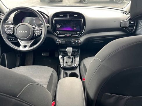 Certified 2023 Kia Soul EX image 12