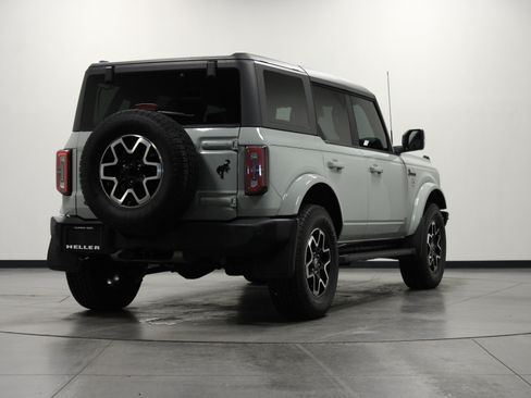 Used 2023 Ford Bronco Outer Banks AWD/4WD image 4