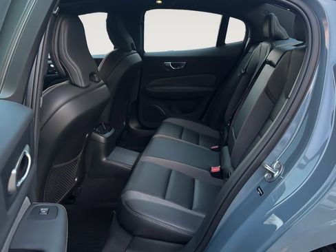 Used 2024 Volvo S60 T8 Ultimate image 13