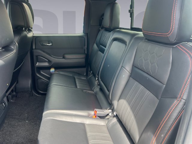 Used 2023 Nissan Frontier Pro-X w/ Pro-X Premium Package RWD image 16