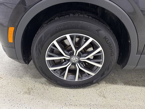 Used 2019 Volkswagen Tiguan SE image 8